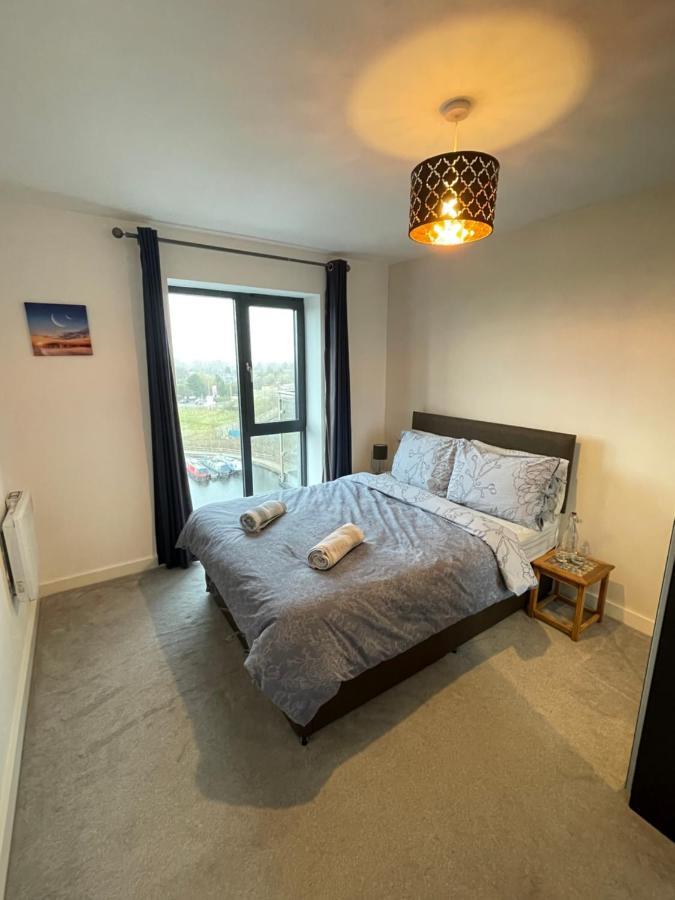 Balcony Marina Apartment With City Skyline Views - Free Secure Parking Manchester Eksteriør billede