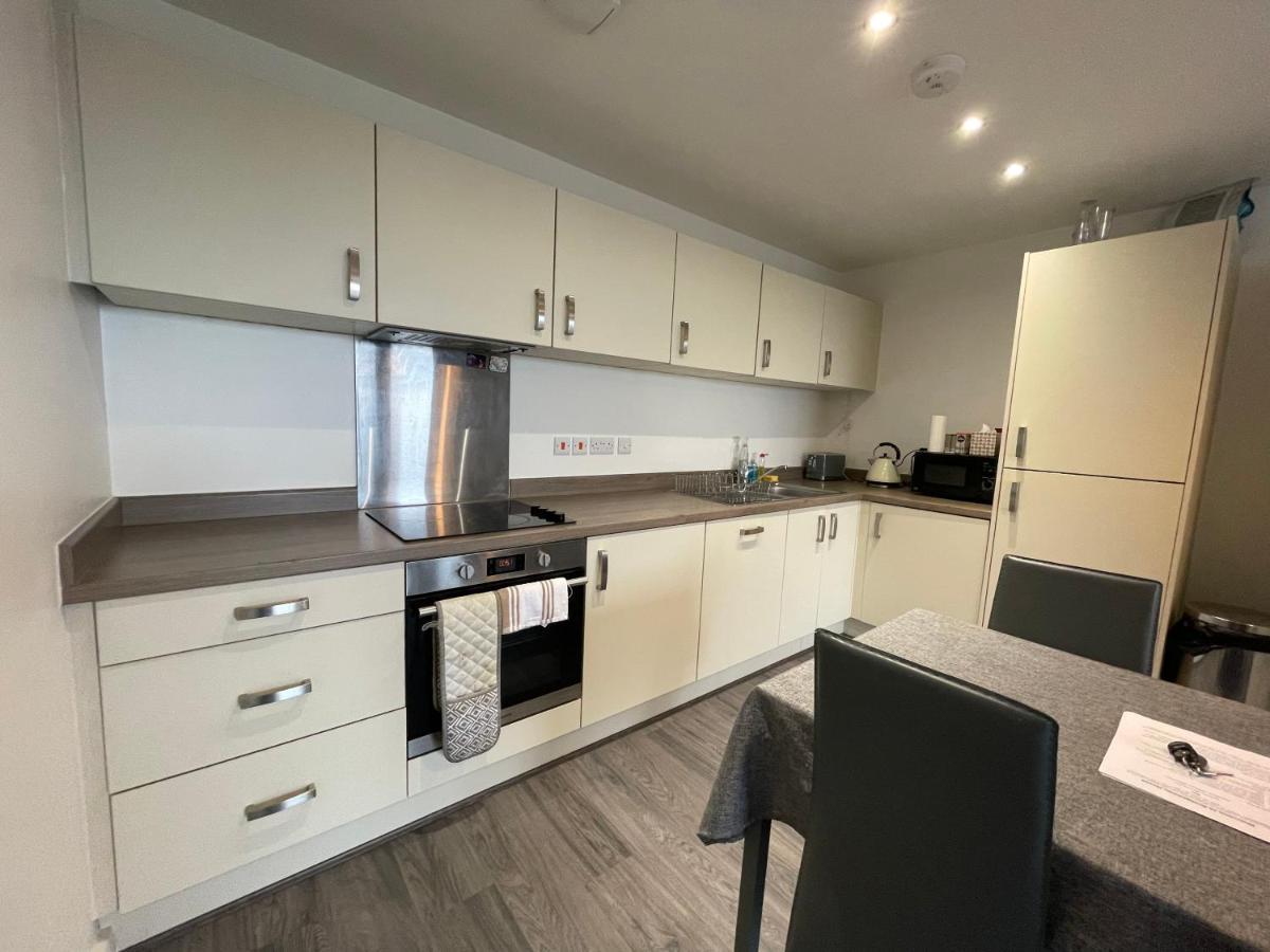 Balcony Marina Apartment With City Skyline Views - Free Secure Parking Manchester Eksteriør billede