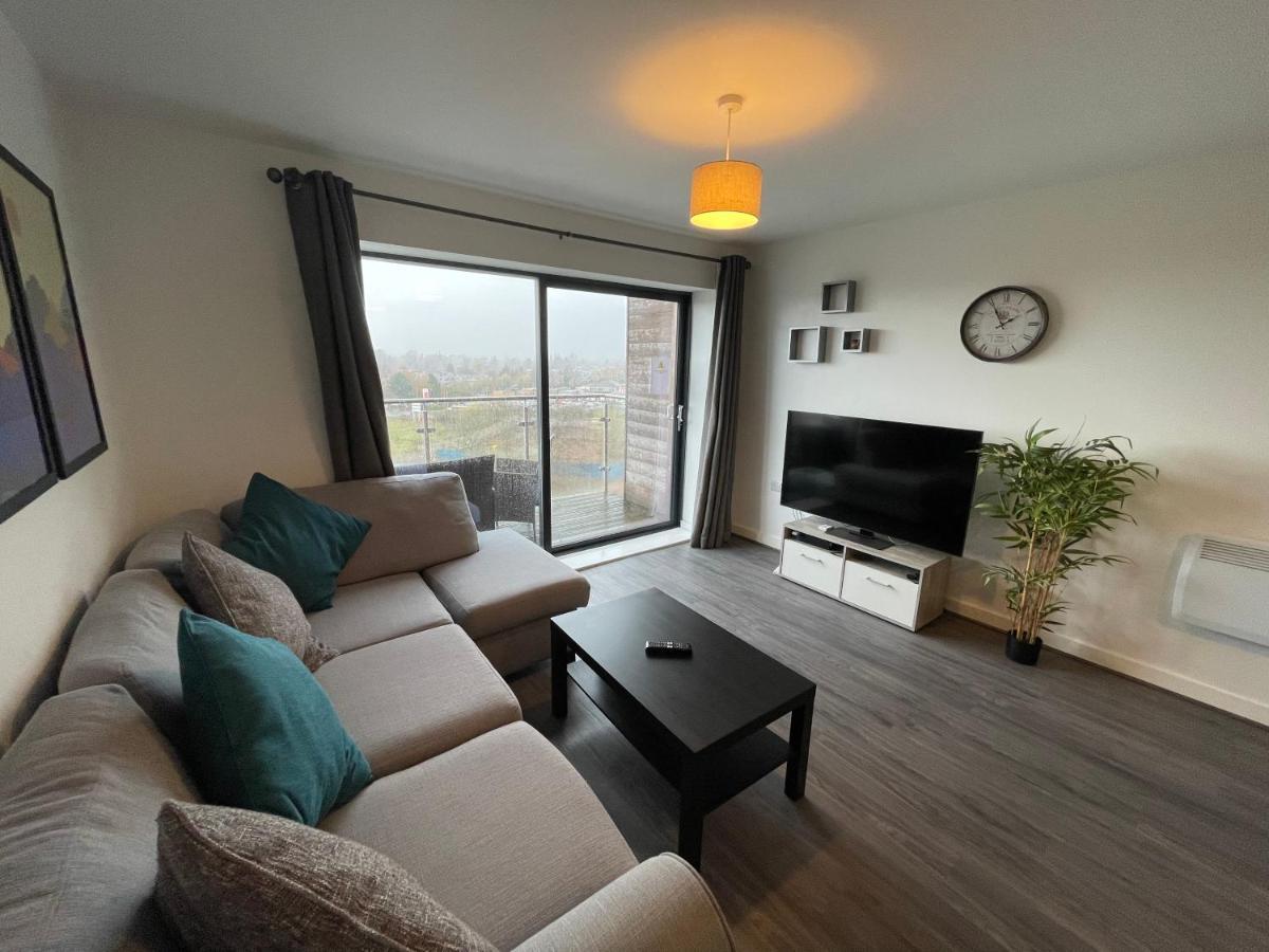 Balcony Marina Apartment With City Skyline Views - Free Secure Parking Manchester Eksteriør billede